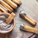 Churros (gefrituurde deegstengels)